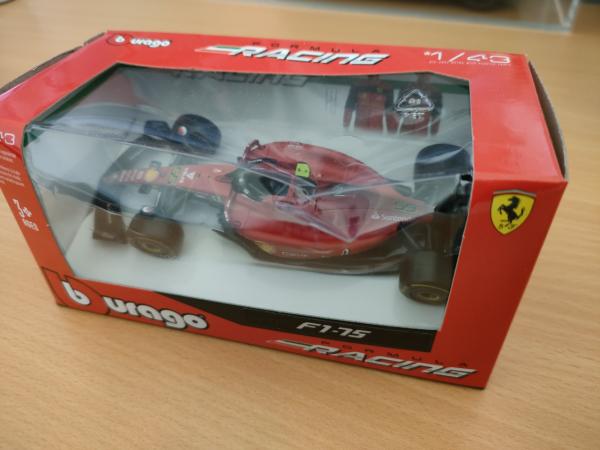 Bburago 1/43 Ferrari SF22 F1-75 2022 #55 Carlos Sainz **DAMAGED BOX ...