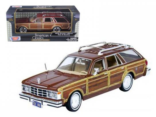 Motormax 1/24 1979 Chrysler LeBaron Town & Country image