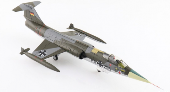 Hobby Master 1/72 Lockheed RF-104G Starfighter EA+235 Luftwaffe 1966 image